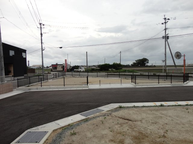 熊本市南区銭塘町分譲地の周辺|分譲地内、公園です。