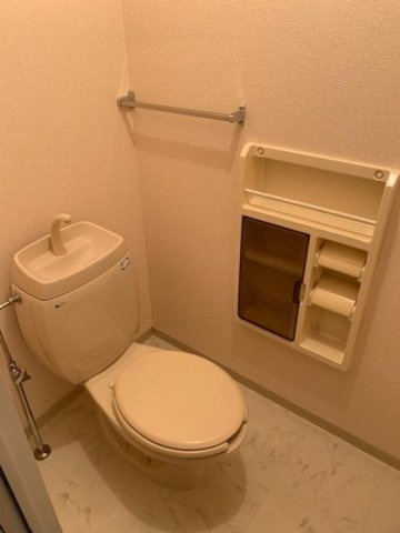 ミーツハオスＫ（ケイ）【キャッシュバック対象物件】のトイレ|ゆったりとした空間のトイレです