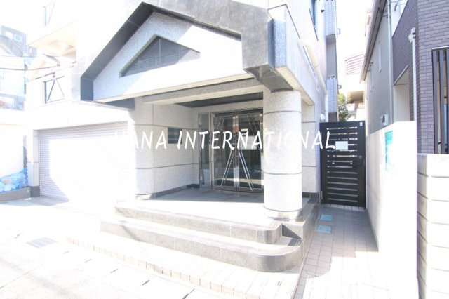 南行徳ハイツのエントランス