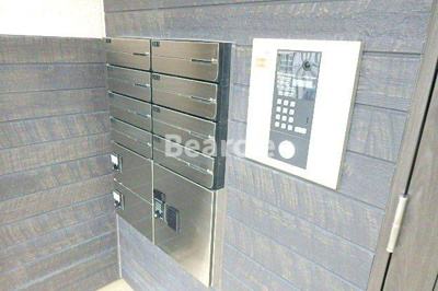 【エントランス】 | A FLAT | 建物の内部です