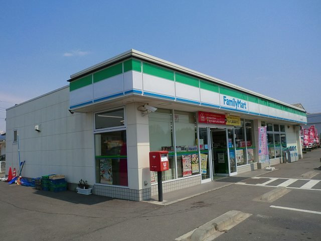 ブランネージュⅣの周辺|ファミリーマートまで1100m