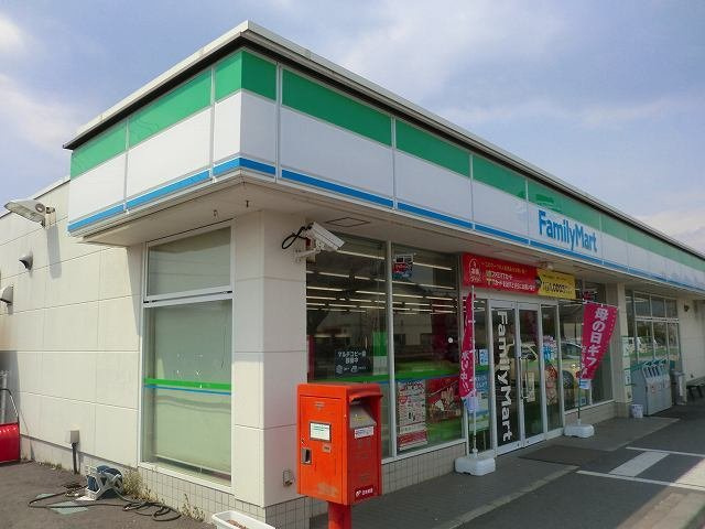 クラールＡの周辺|ファミリーマートまで500m
