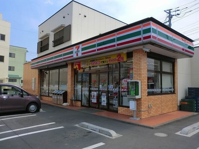 ヴァン・コリーヌＢの周辺|セブンイレブンまで700m