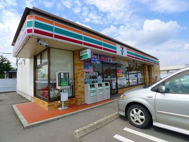 亀岡町アパートＡの周辺|セブンイレブン尾島亀岡店まで110m
