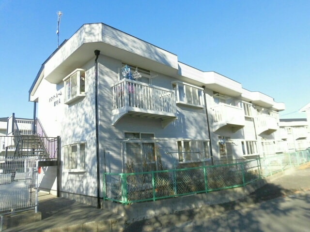 ホワイトルーム飯村 Aの外観