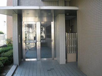 【エントランス】
