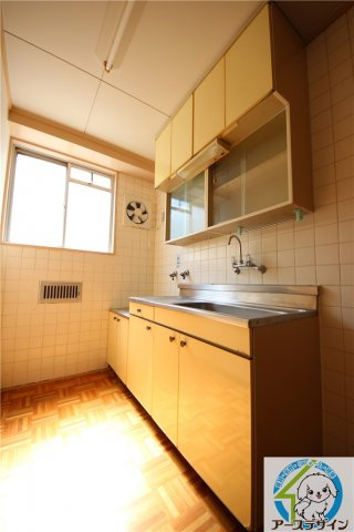 晴水ビルのキッチン|きれいなキッチンです