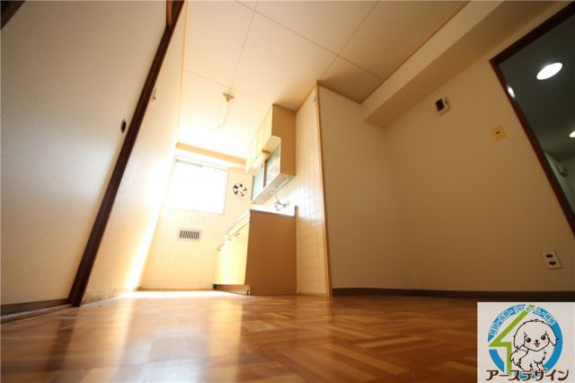 晴水ビルの居間・リビング|ゆったり過ごせる居間です