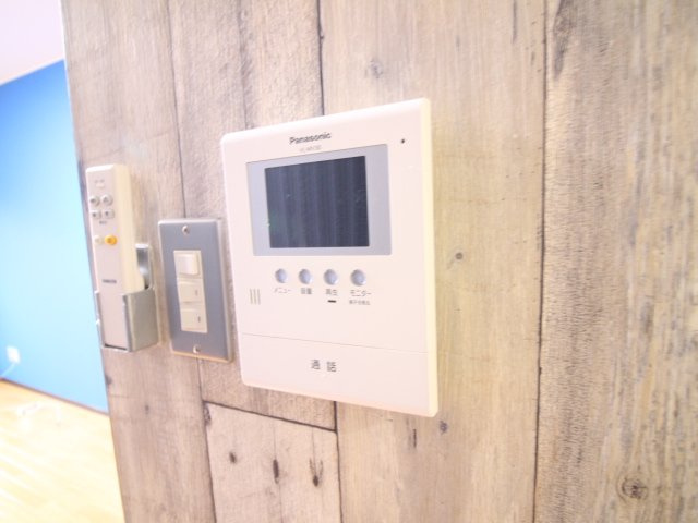 リバティハウスのセキュリティ|モニター付きインターホン
