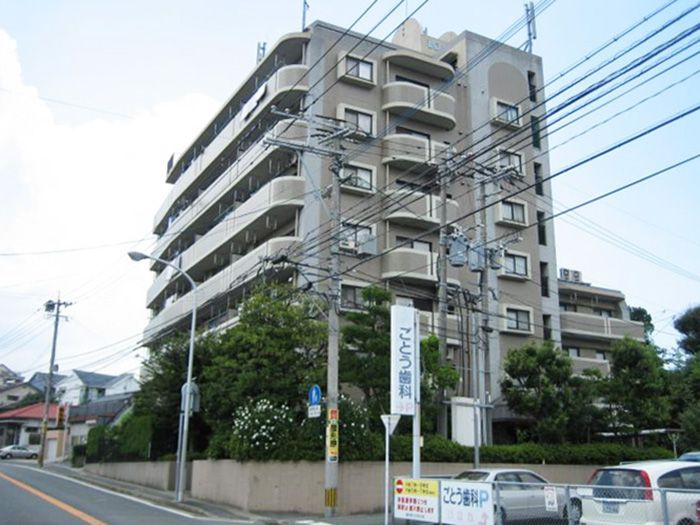 ロワールマンション・ピュアやよい坂Ⅱの外観