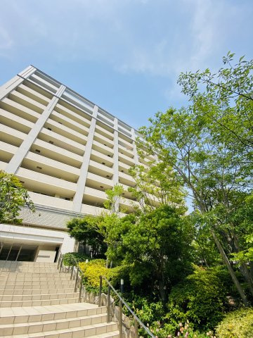 JQ高宮多賀の杜の外観