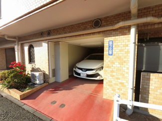 【駐車場】 | 平置き駐車場です。