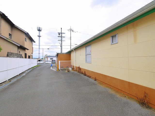 古市町テナントの駐車場
