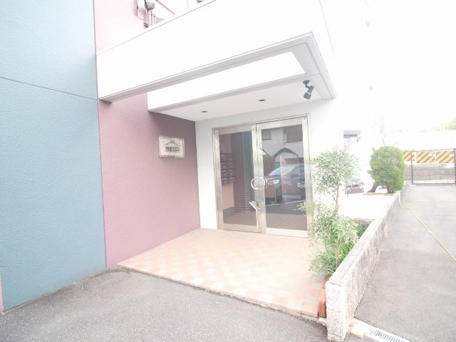 ピンクフィールドのエントランス