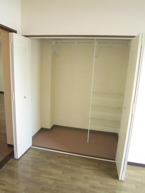 ピンクフィールドの収納