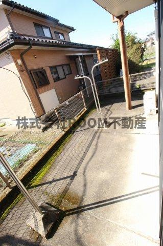 コーポアンジェラスのバルコニー|開放的で明るい空間を演出してくれるバルコニーです