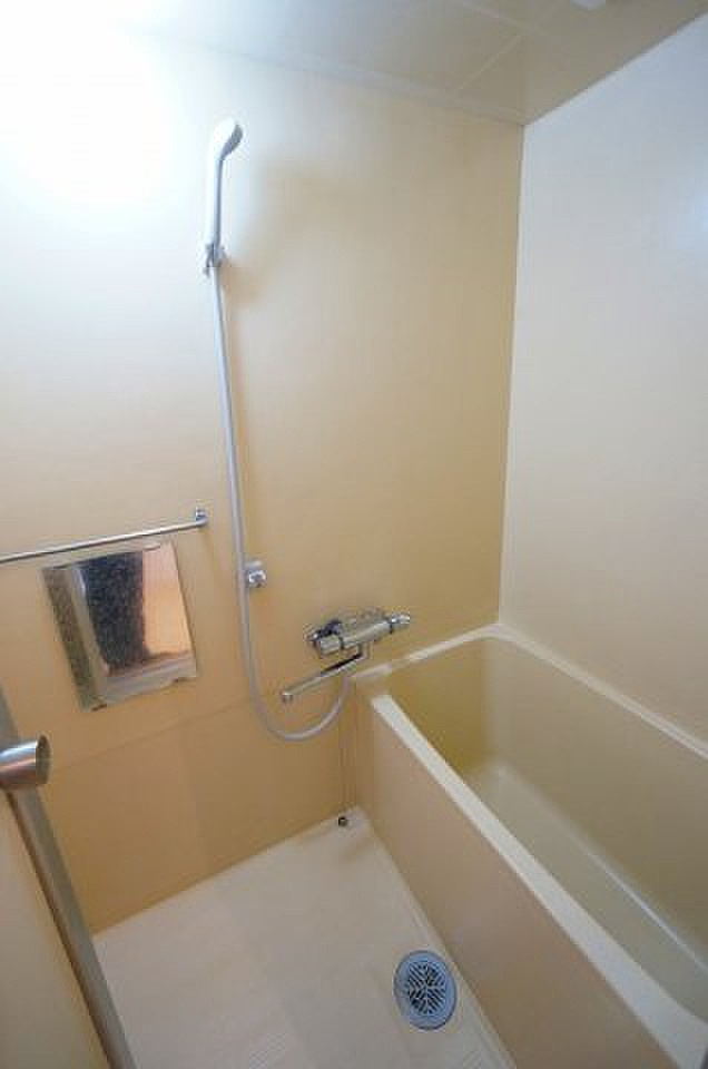 エトランゼ12【キャッシュバック対象物件】の浴室|ゆったり過ごせるお風呂です