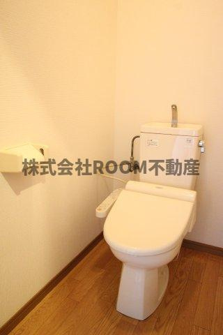 学校前コーポのトイレ|シンプルで使いやすいトイレです