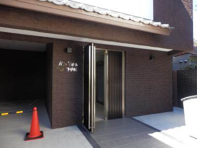 Residence二条洛中庵（レジデンス二条洛中庵）のエントランス