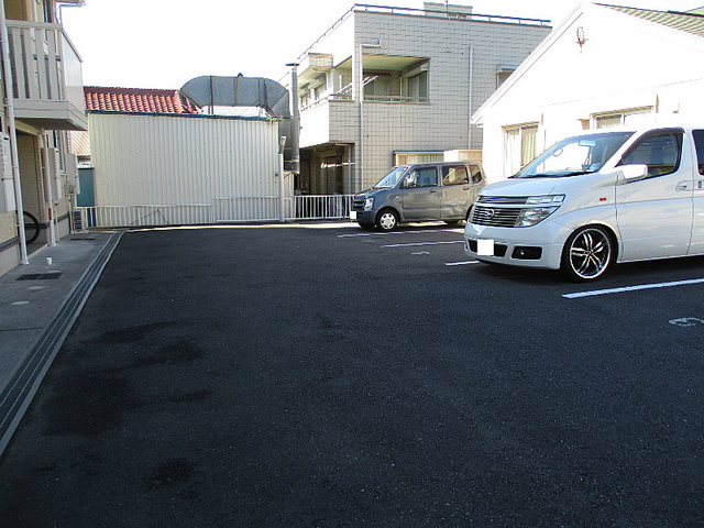 ラマージュⅠの駐車場
