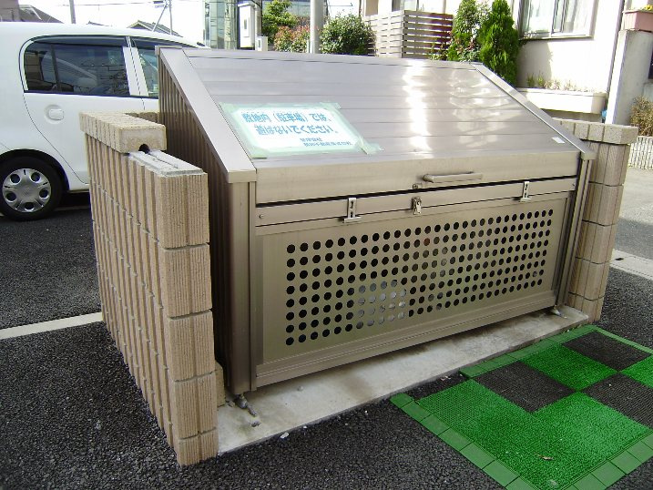 グランメール弐番館のその他共用部分|敷地内にゴミストッカーを設置♪
