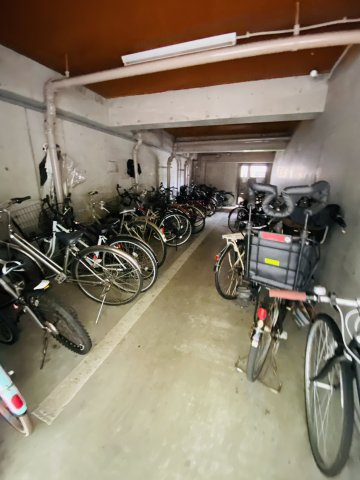 アルファヒルズ小笹Ⅱの駐車場