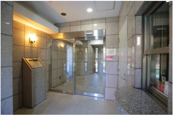 エクセリア上石神井のエントランス|ゆとりのあるエントランスです