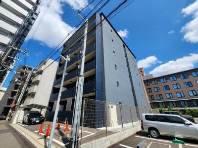 THE RESIDENCE 二条駅前（ザレジデンス二条駅前）の外観