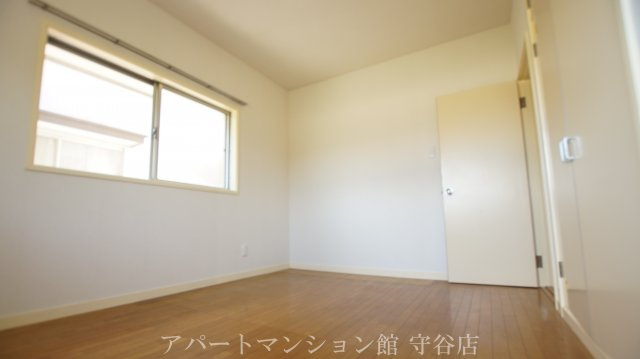 御所ケ丘５丁目Ｓ邸の洋室