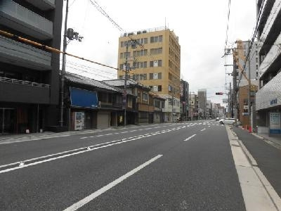 sol levante四条大宮（ソルレヴェンテ四条大宮）の周辺|前面道路