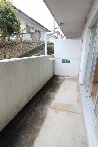 YKハイツ旭が丘のバルコニー