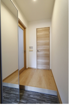 【玄関】 | メゾンソレイユ南福岡