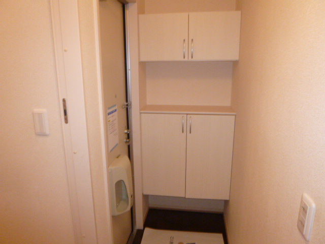 ディライトステージＡの玄関