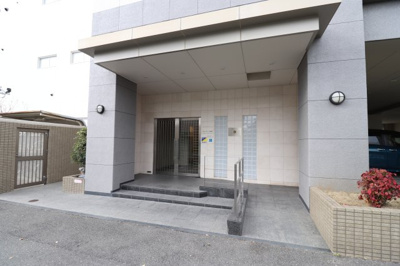 【エントランス】 | アヴァンセクール京橋南