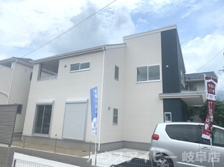 【外観】 | 岐阜市西野町9丁目　大縄場大橋のすぐそば　新築建売全2棟　お車スペース2台可能　バス停徒歩2分