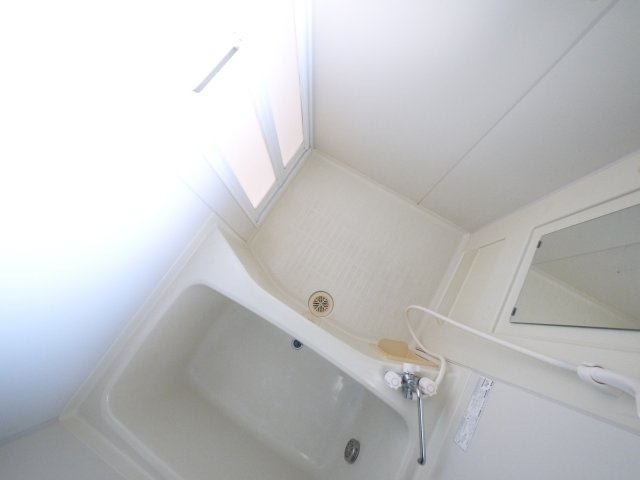 エクレール平城Dの浴室