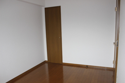 【洋室】 | ディンプル宇津木