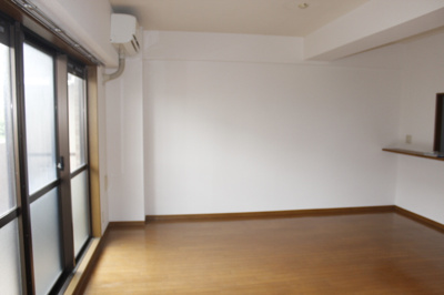 【洋室】 | ディンプル宇津木