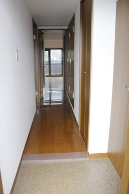 【玄関】 | ディンプル宇津木