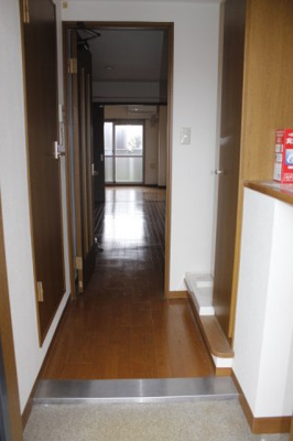 【玄関】 | フィオーレ宇津木