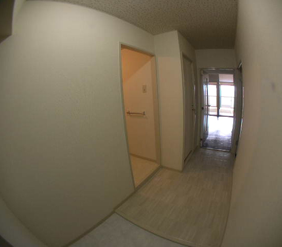 東大阪市友井５丁目の賃貸マンションの玄関