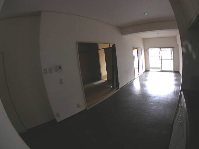 東大阪市友井５丁目の賃貸マンションの居間・リビング