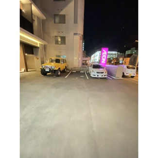 【駐車場】
