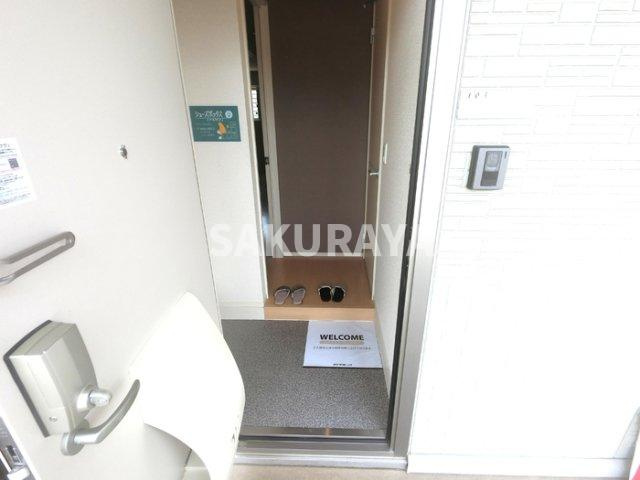 サンテ・キャトルの玄関