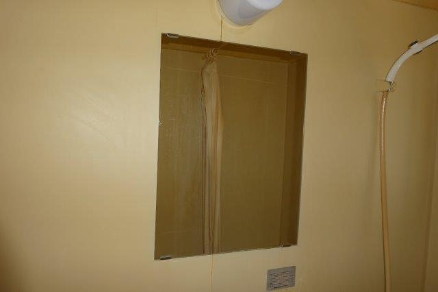 エステート中庄の浴室|浴室鏡