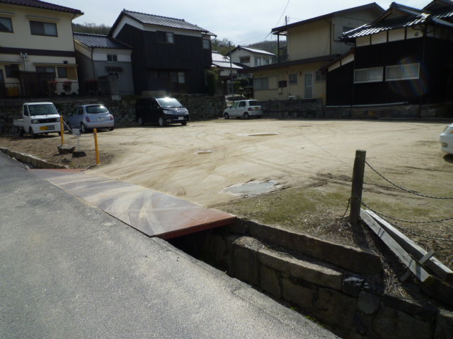 エステート中庄のその他|近隣駐車場（約30ｍ）