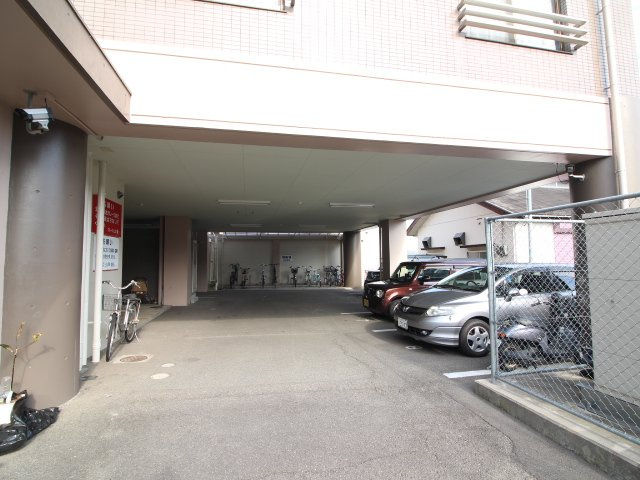 グレースヒル幸の駐車場|駐車場