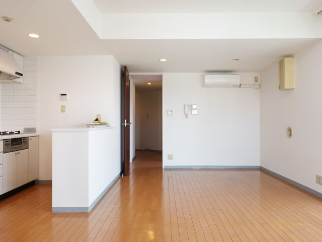 LANAI T GARDENの居間・リビング|同建物の類似タイプ
