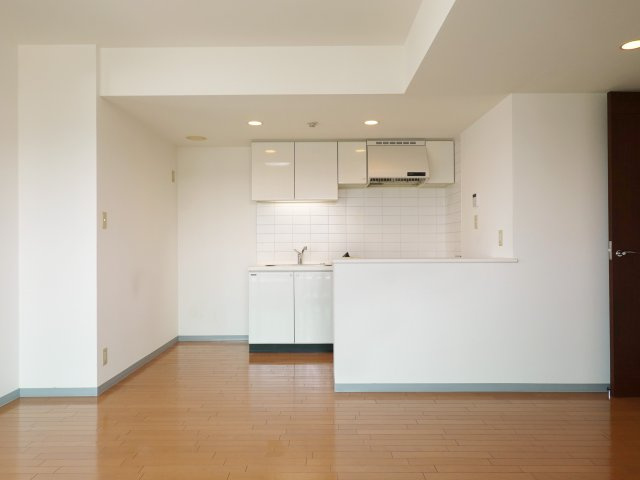 LANAI T GARDENの居間・リビング|同建物の類似タイプ