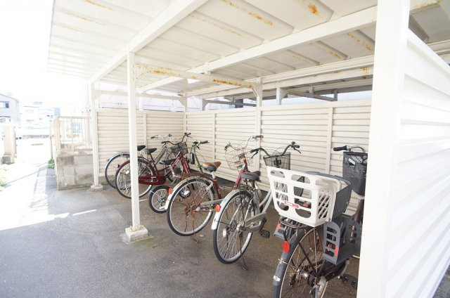 【その他共用部分】 | トラパレス | 駐輪場